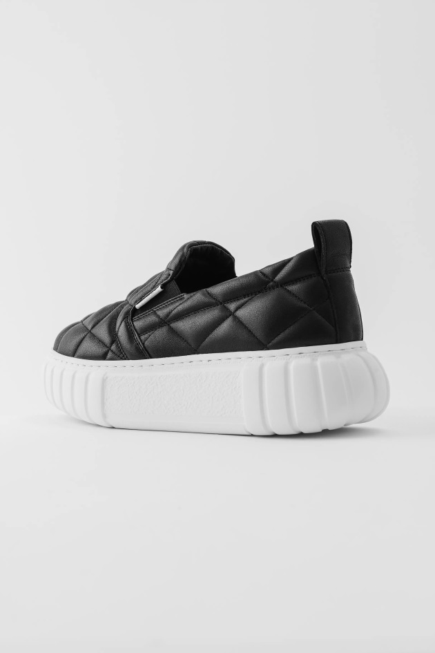 Axel Arigato Haze Slip On Black