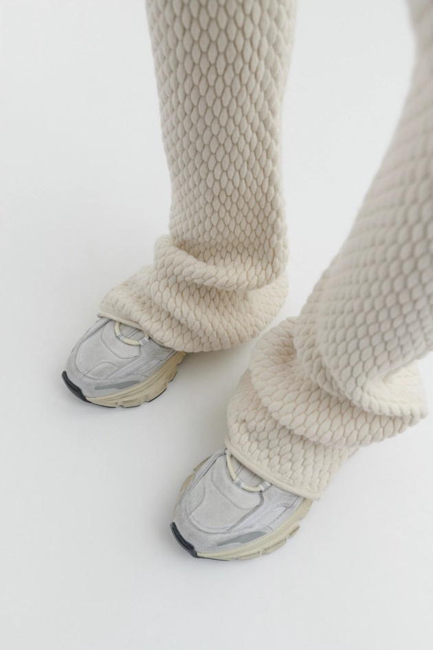 Axel Arigato Calça Flare Sense Off White