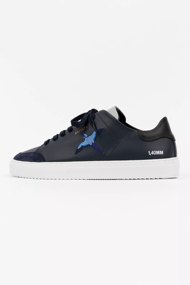 Clean 90 Triple Bee Bird Navy Axel Arigato