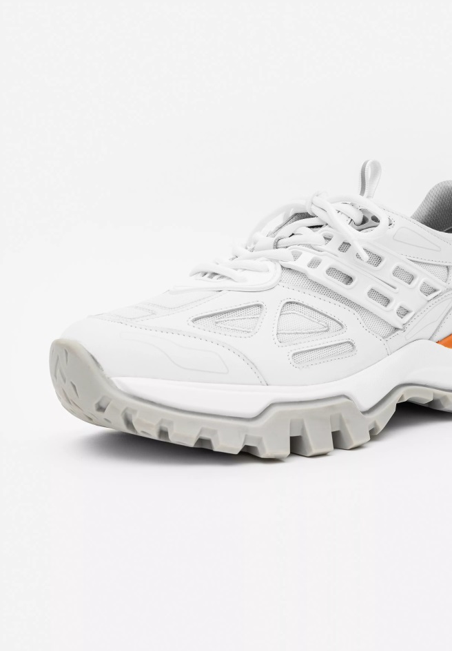 Maratona R-tic Axel Arigato Branco Laranja