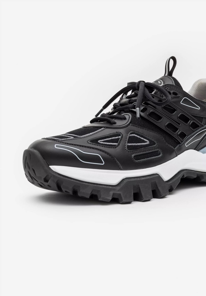 Maratona R-tic Axel Arigato Preto Cinza