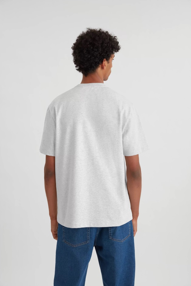 Camiseta Axel Arigato Cinza Melange Com Logotipo Da Faculdade