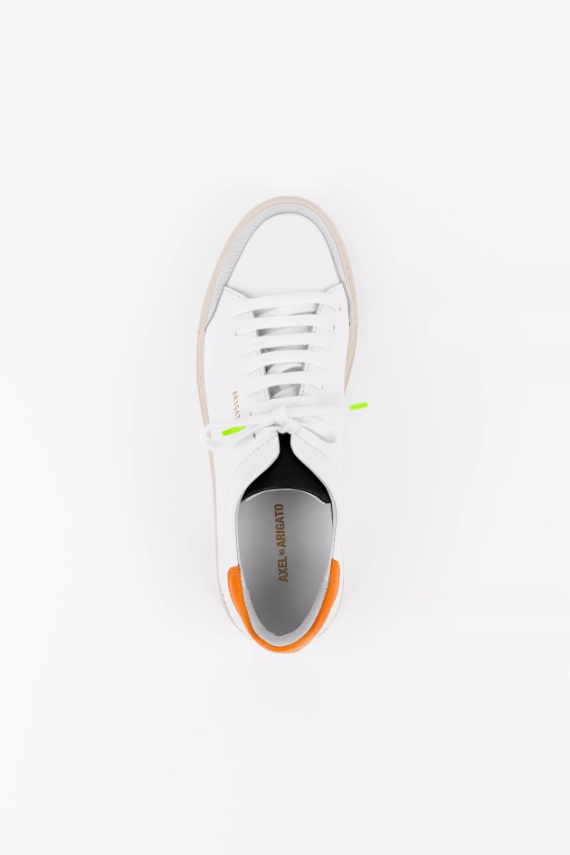 Clean 90 Triplo Laranja Neon Axel Arigato