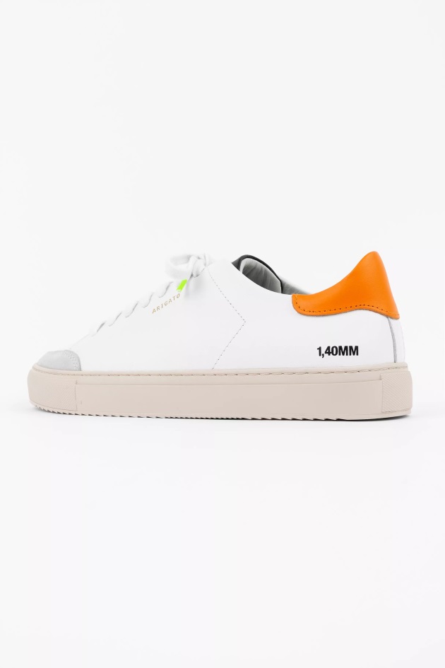 Clean 90 Triplo Laranja Neon Axel Arigato